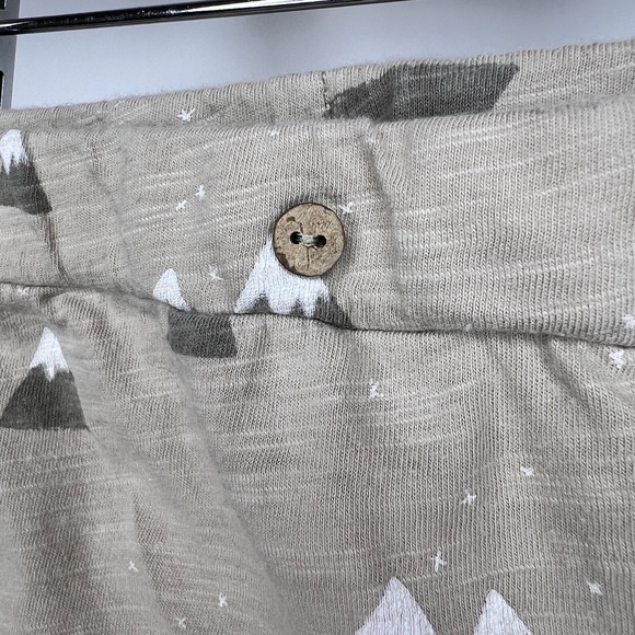 Rylee + Cru, NWOT, never worn. Snowy Mountain Print Baby set - Picture 9 of 10